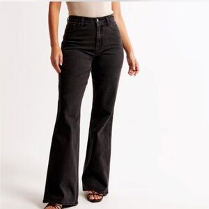 Abercrombie & Fitch High Rise Flare Jeans - Black